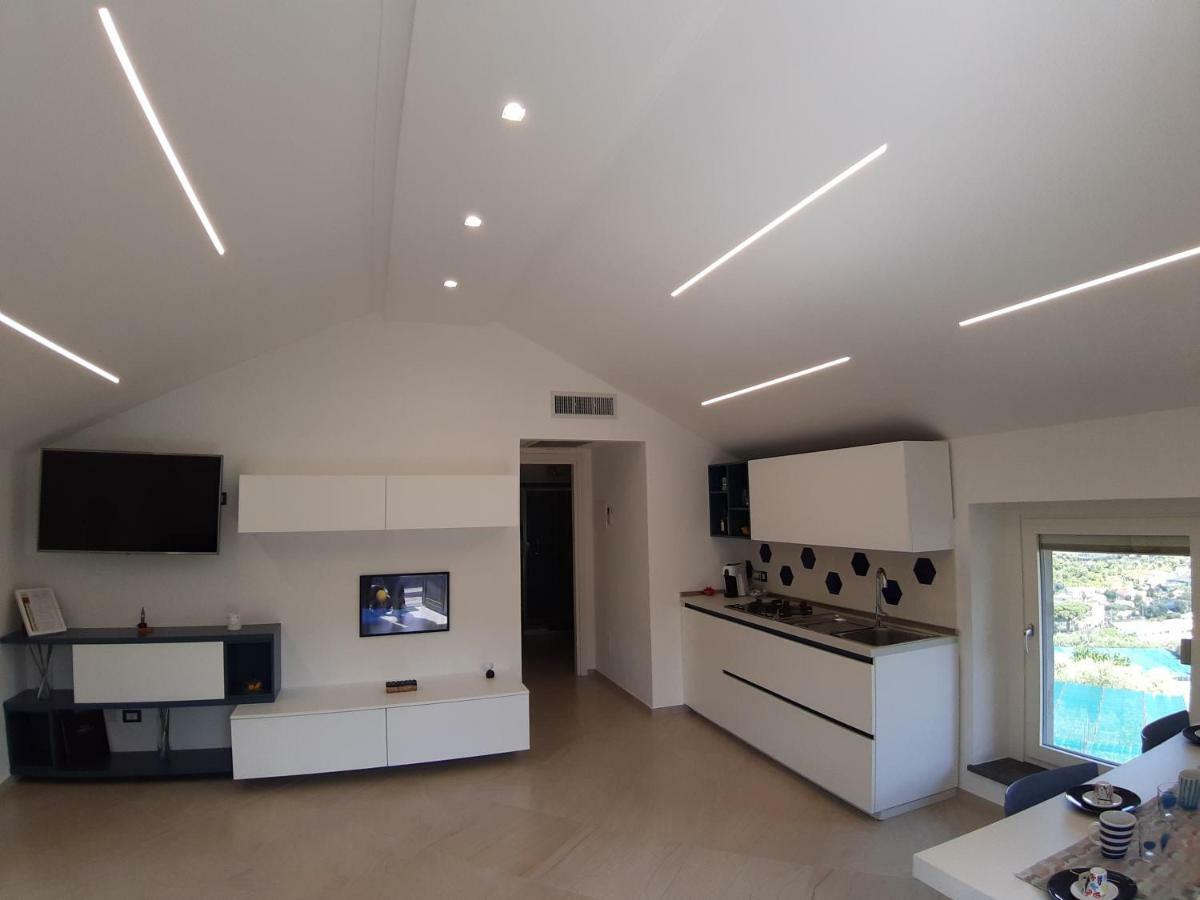 La Lobra Dependance Villa มัสซาลูเบรนเซ ภายนอก รูปภาพ